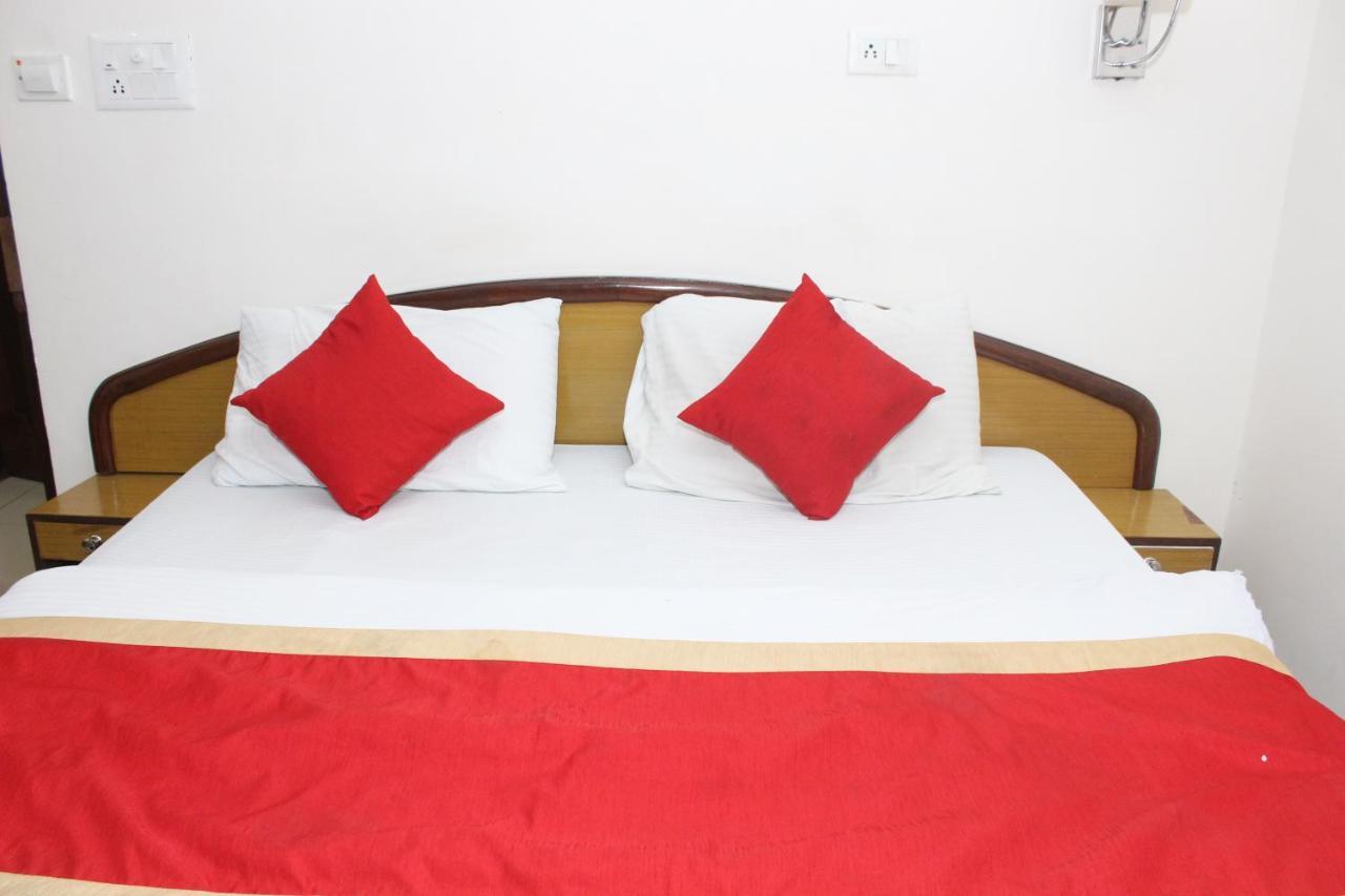 Hotel Dolls Inn Nainital Exterior photo