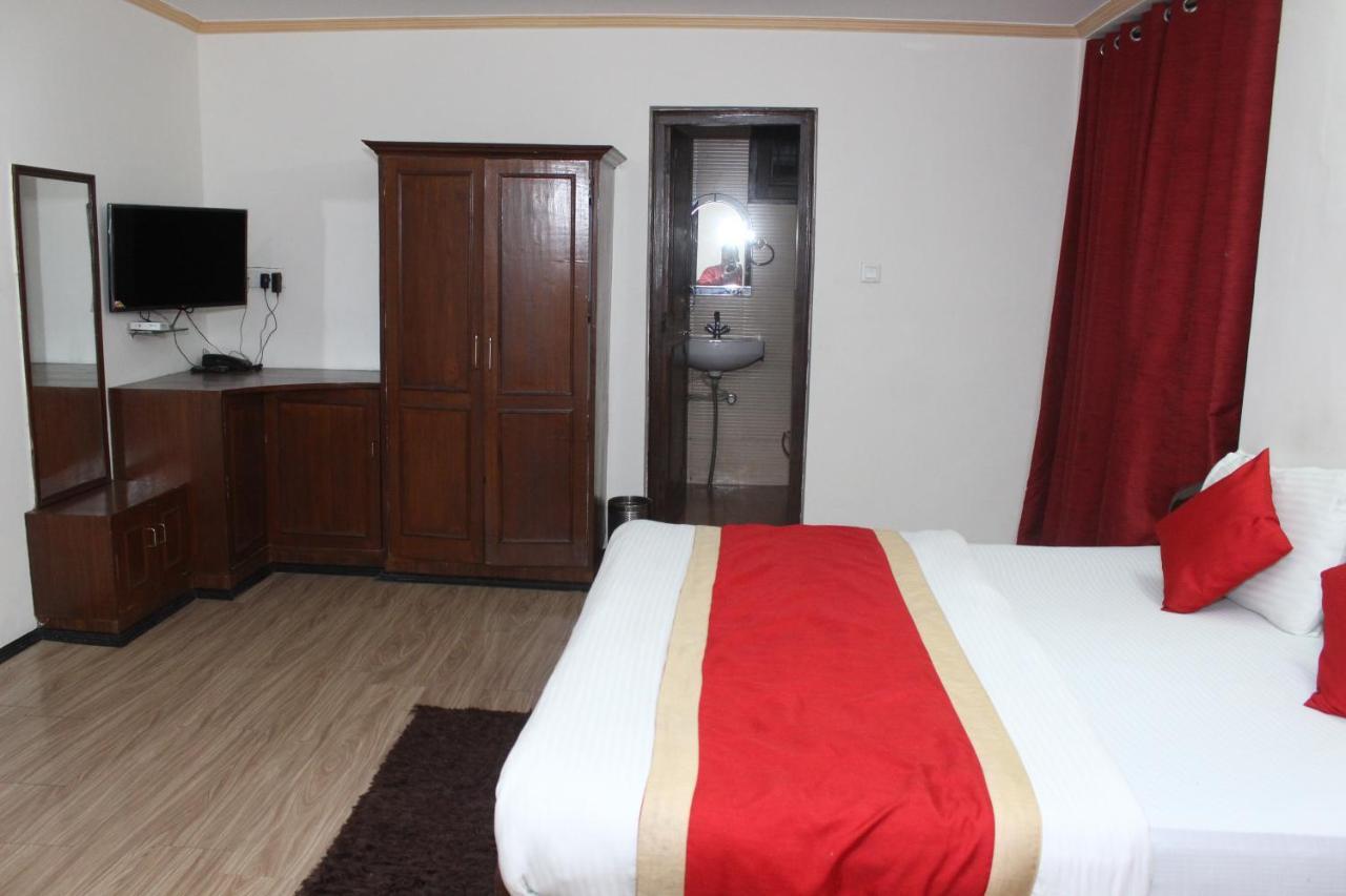 Hotel Dolls Inn Nainital Exterior photo